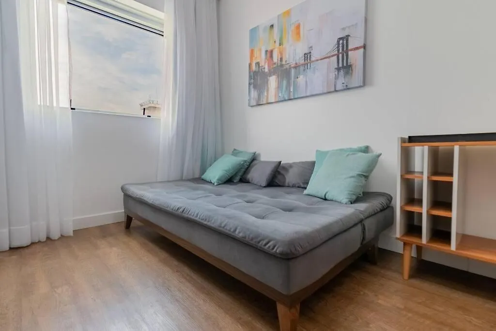 Lindo Flat Em Pinheiros Na Rua Oscar Freire E Proximo Hospital Das Clinicas São Paulo Brasil